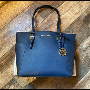 Michael Korrs Charlotte leather tote- Navy